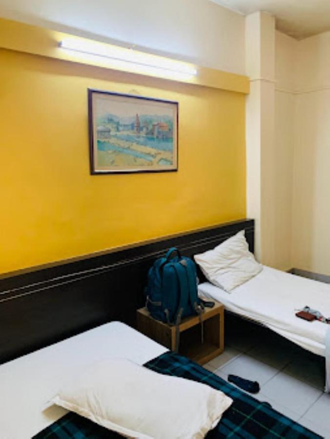 Hotel Abhishek ,Nashik Extérieur photo