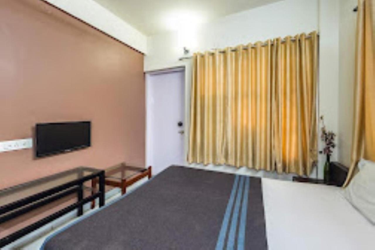 Hotel Abhishek ,Nashik Extérieur photo